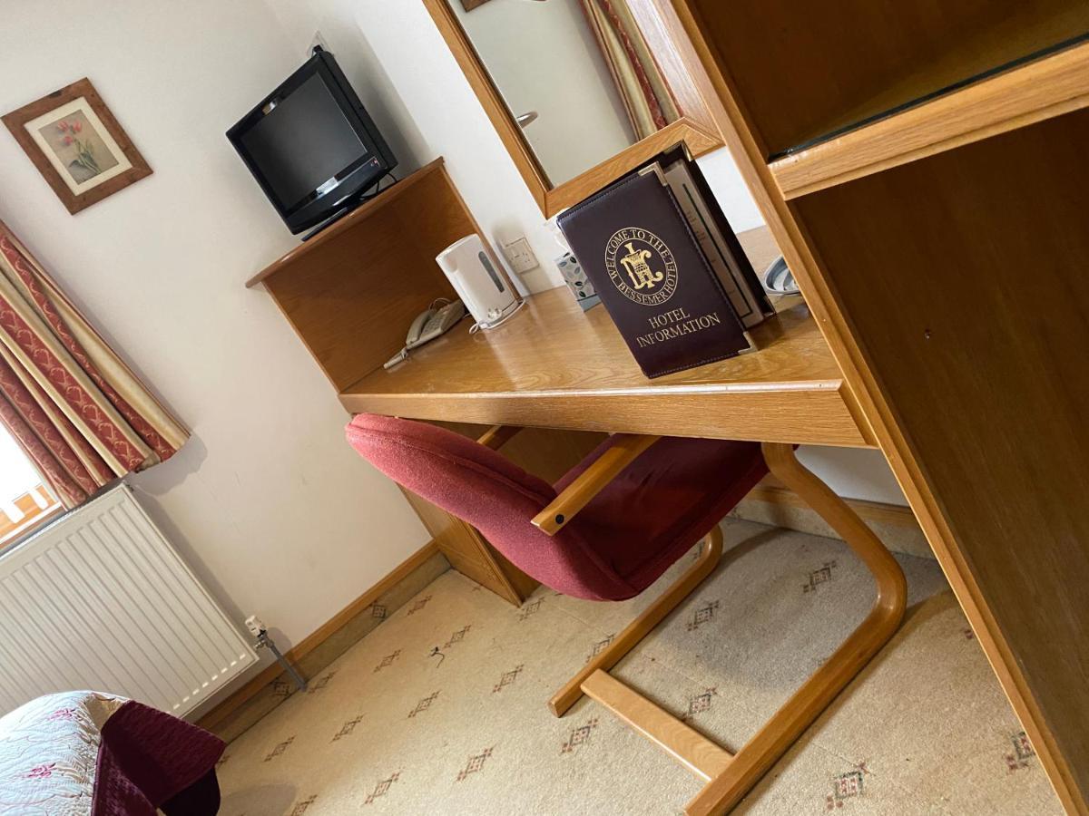 Bessemer Hotel Merthyr Tydfil Extérieur photo