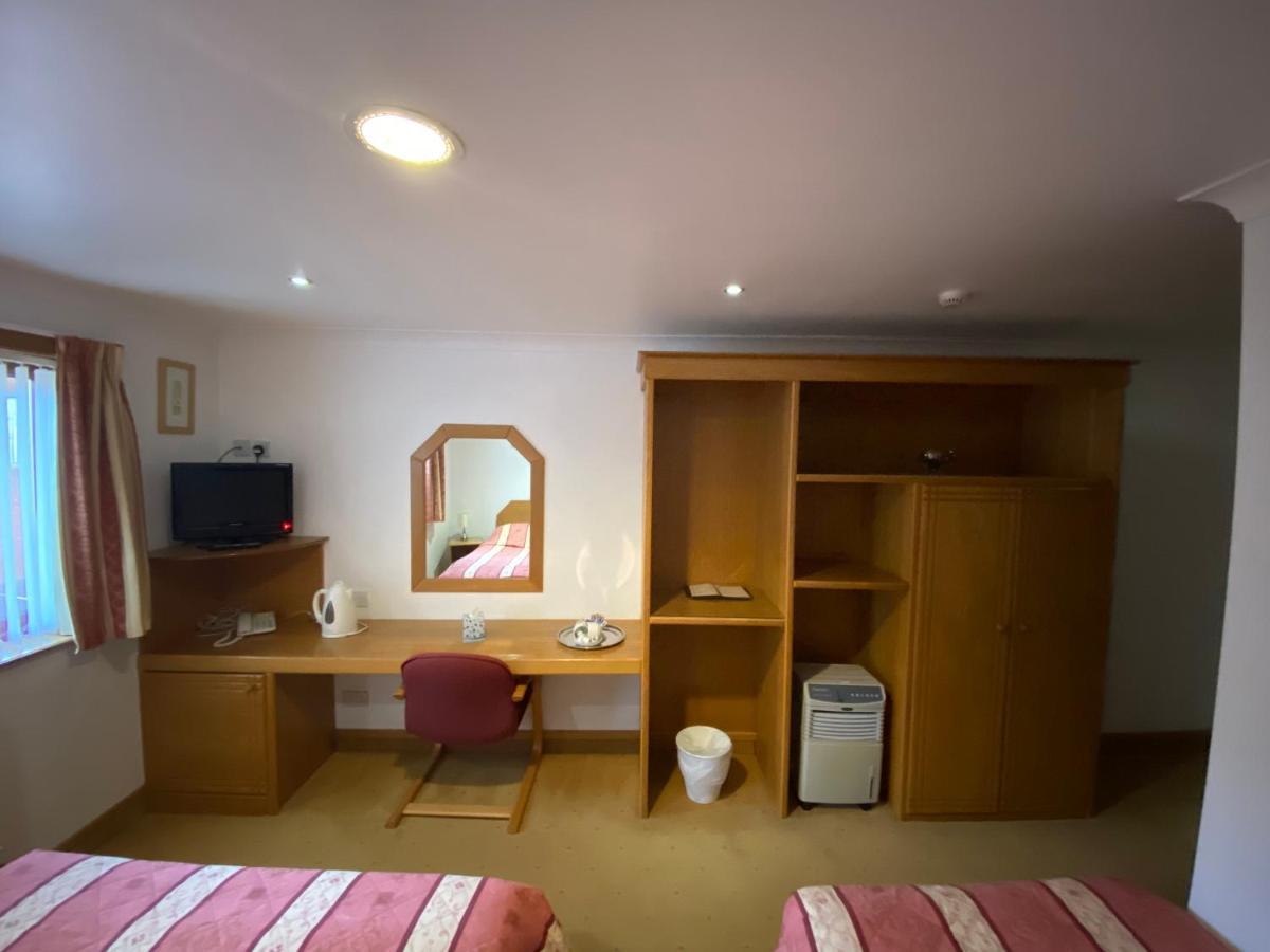 Bessemer Hotel Merthyr Tydfil Extérieur photo